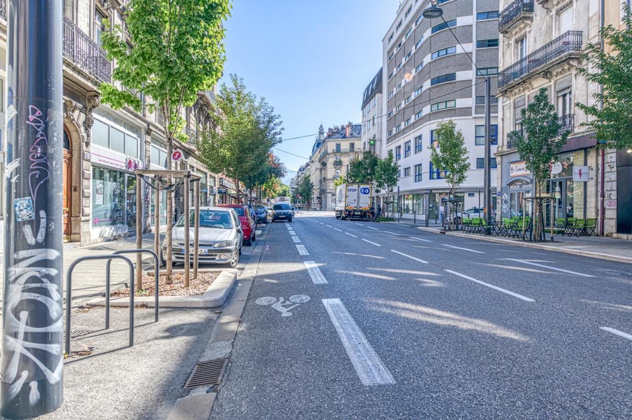 Le Petit Parfait Confort Gare Hamac Netflix Grenoble Exterior foto
