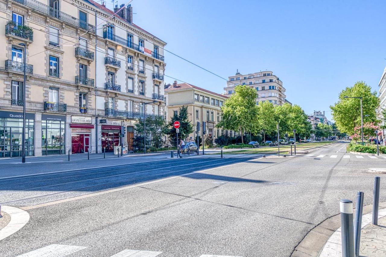 Le Petit Parfait Confort Gare Hamac Netflix Grenoble Exterior foto
